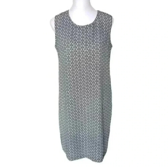 Adrienne Vittadini Sleeveless Shift Dress 4 - Picture 1 of 5